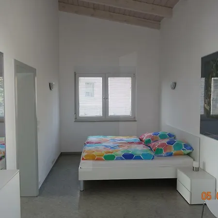 Himmlingen Apartamento *